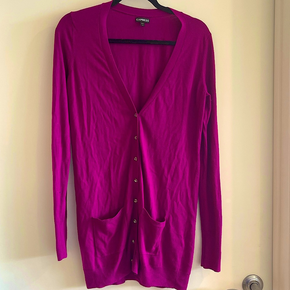 Crystal button express top good condition.